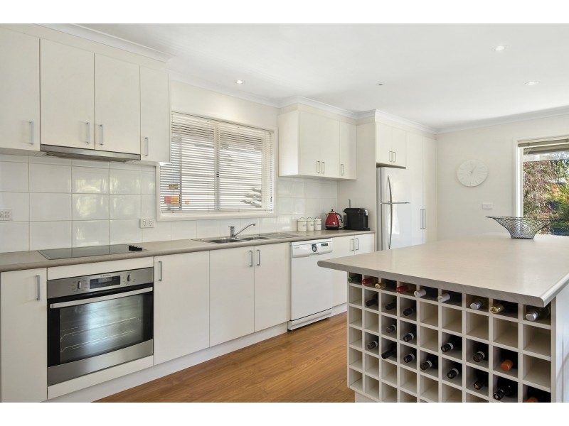 24 Von Nida Cres, Barwon Heads VIC 3227