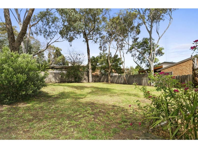 136 Wallington Rd, Ocean Grove VIC 3226