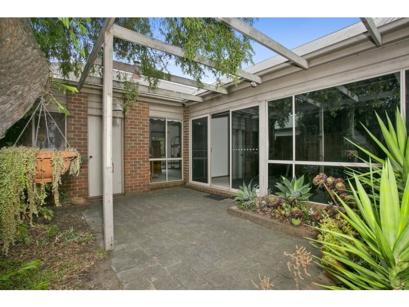 1/40 Wyatt Street, Ocean Grove VIC 3226