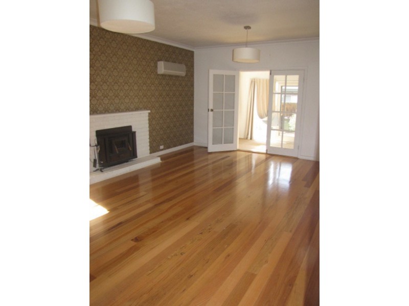 24 Bridge Road, Barwon Heads VIC 3227
