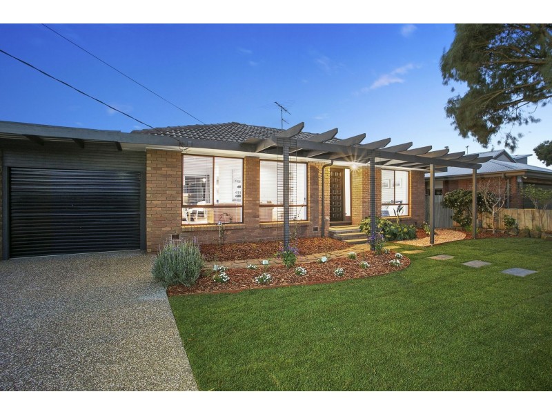 15B Heath Close, Ocean Grove VIC 3226
