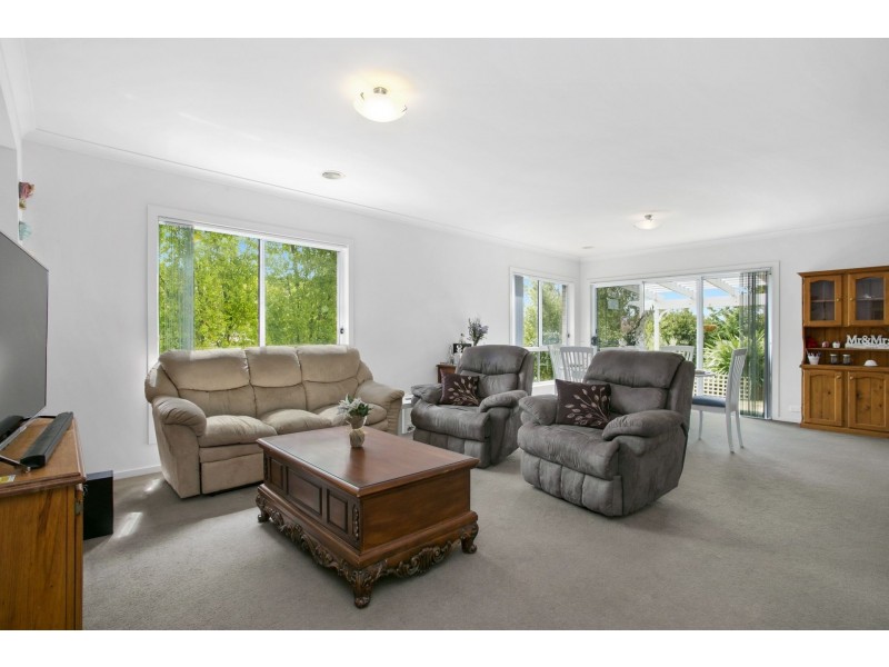 34 Leonard Drive, Clifton Springs VIC 3222