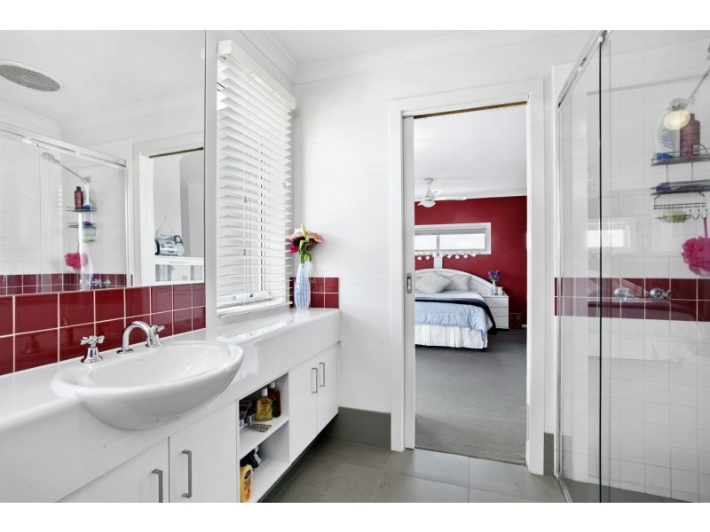 34 Leonard Drive, Clifton Springs VIC 3222