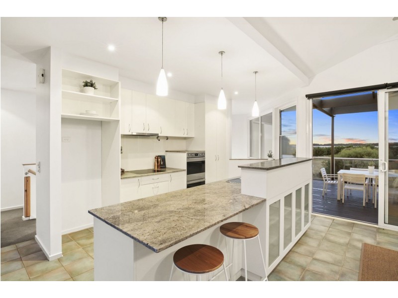 93 Fourteenth Road, Connewarre VIC 3227