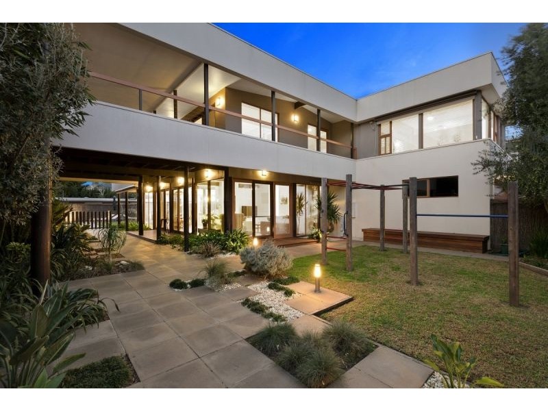 9 Lelean Street, Ocean Grove VIC 3226