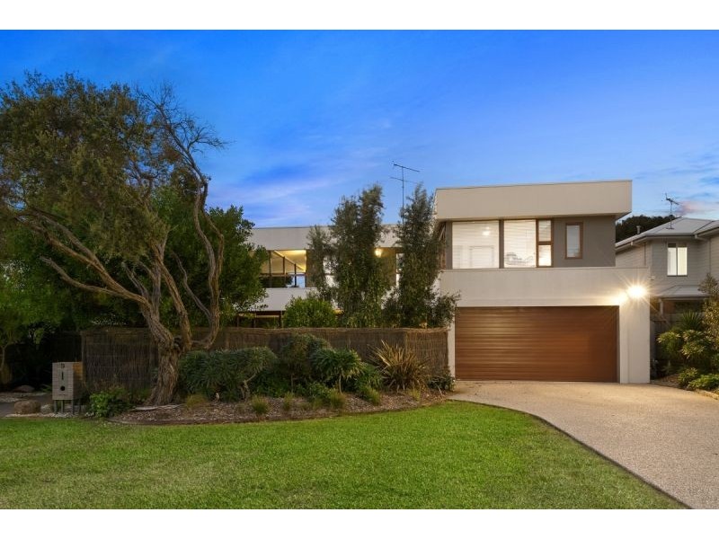 9 Lelean Street, Ocean Grove VIC 3226