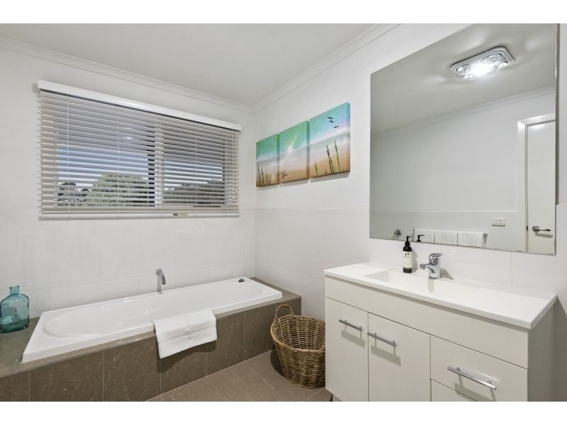 9 Lelean Street, Ocean Grove VIC 3226