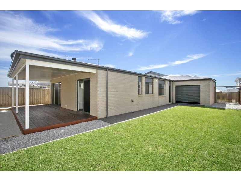 45 Heathwood Way, Ocean Grove VIC 3226