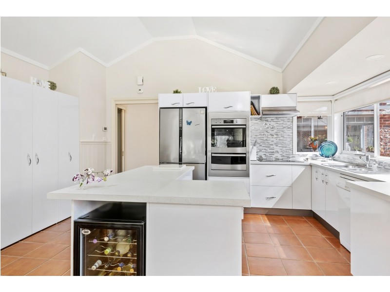 8 Ashcombe Lane, Ocean Grove VIC 3226