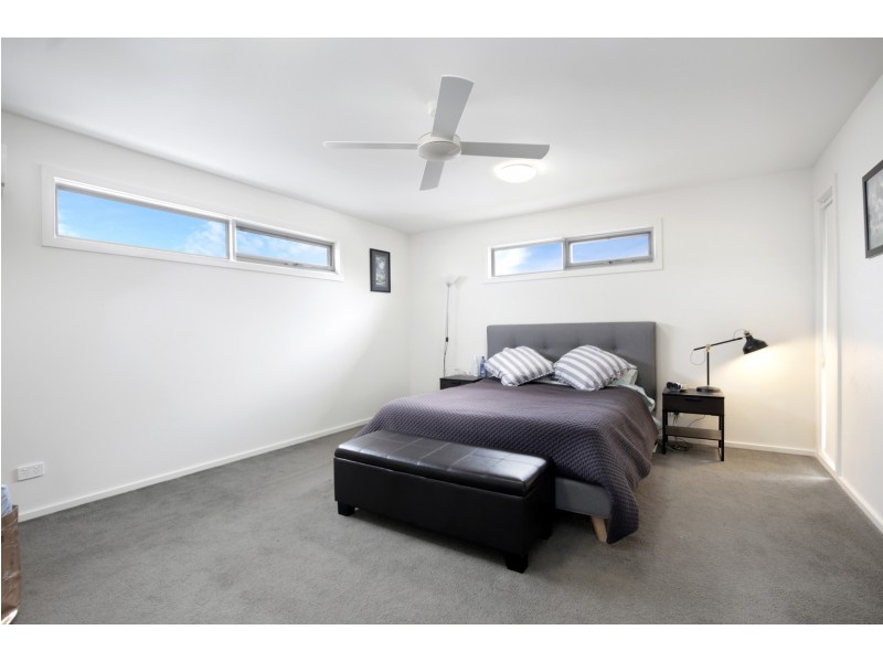 2/27 Richmond Crescent, Geelong VIC 3220