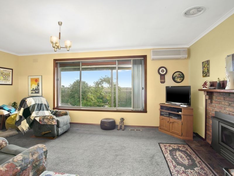 402 Lake Road, Connewarre VIC 3227