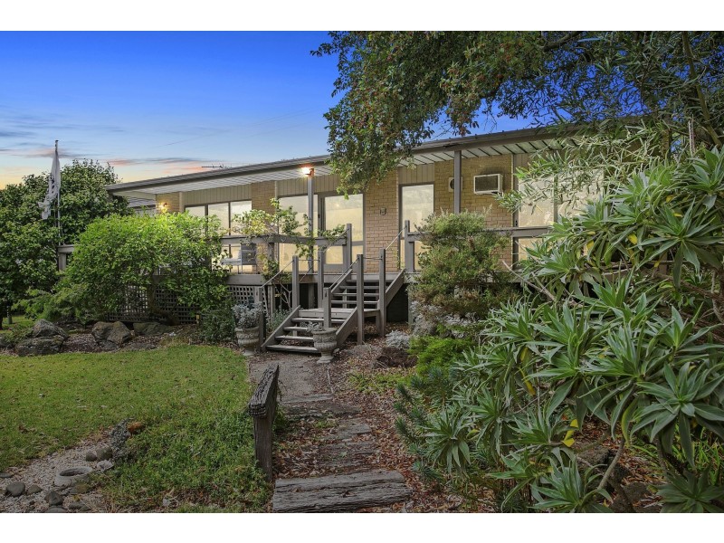 2 Hitchcock Avenue, Barwon Heads VIC 3227