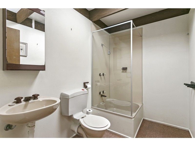 2 Hitchcock Avenue, Barwon Heads VIC 3227