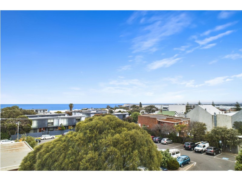1/100 The Parade, Ocean Grove VIC 3226