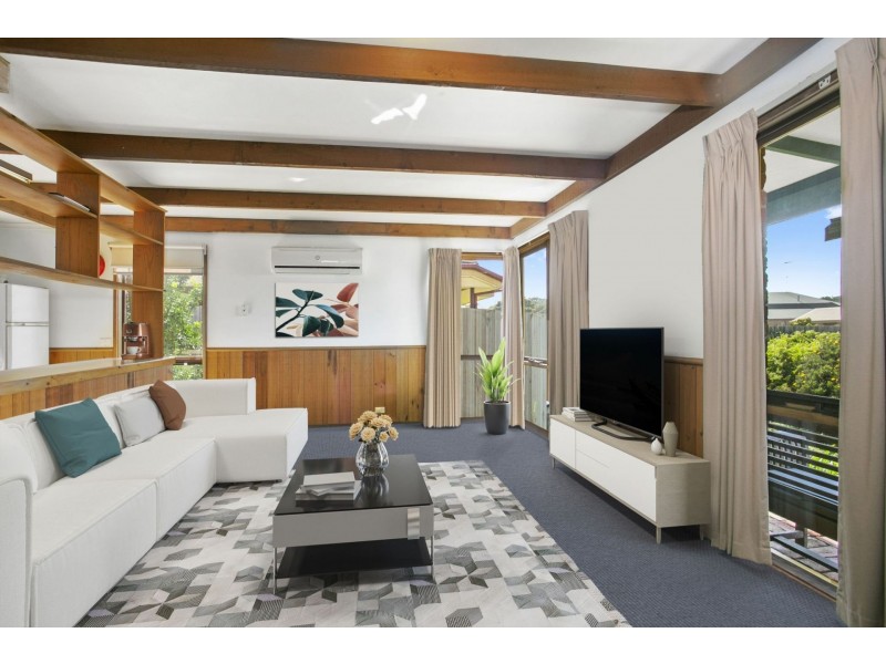 1/70 Bonnyvale Road, Ocean Grove VIC 3226