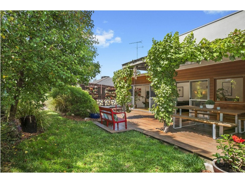 3 Connewarre Place, Ocean Grove VIC 3226