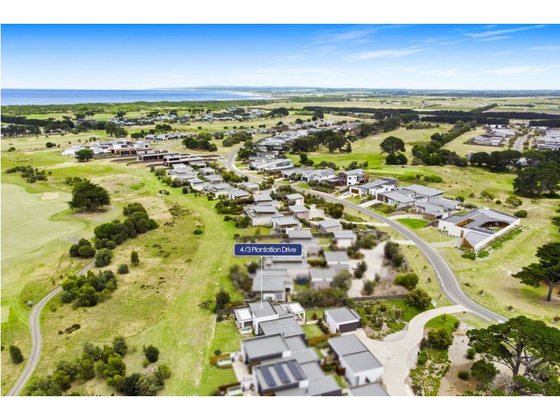 4/3 Plantation Drive, Connewarre VIC 3227
