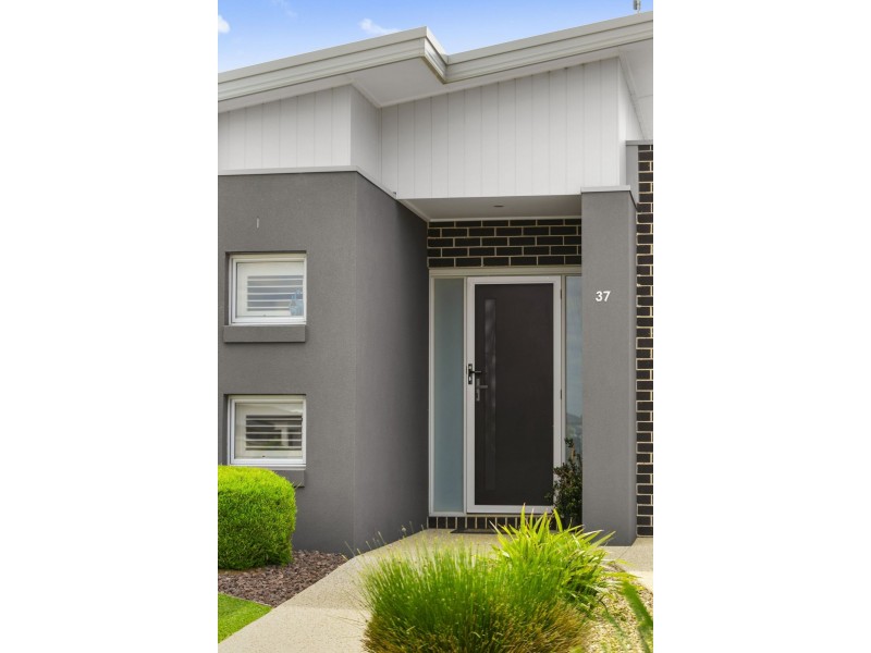 37 Empress Boulevard, Ocean Grove VIC 3226