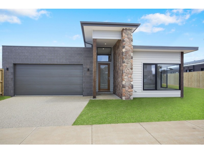 19 Blue Mallee Drive, Ocean Grove VIC 3226