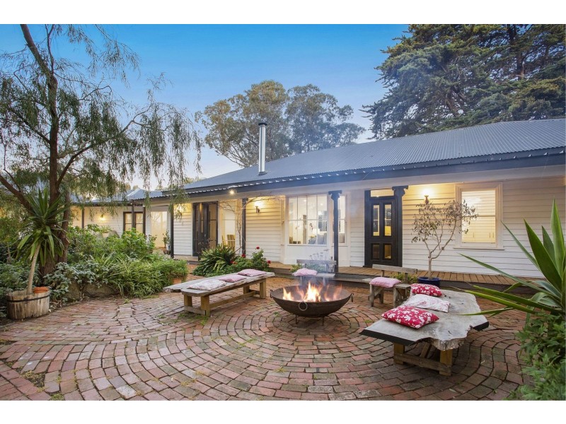 570 Bluestone School Road, Barwon Heads VIC 3227