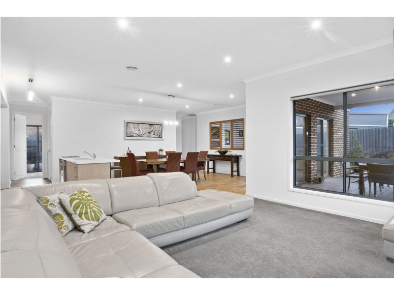 8 Knowle Court, Ocean Grove VIC 3226