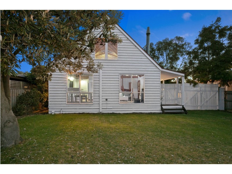 34 Lake Avenue, Ocean Grove VIC 3226