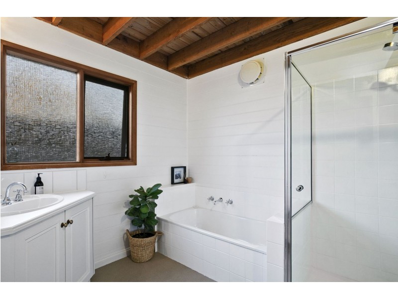 34 Lake Avenue, Ocean Grove VIC 3226