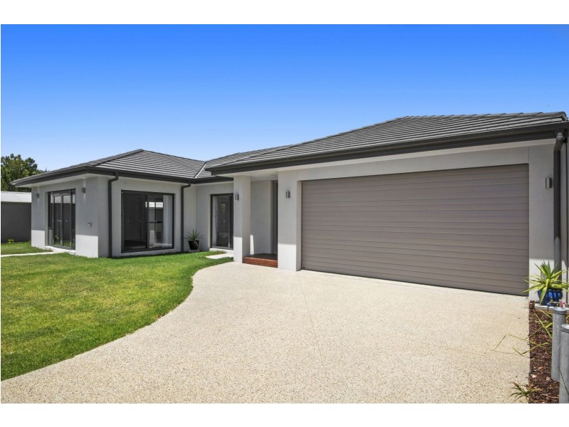 132A Asbury Street East, Ocean Grove VIC 3226