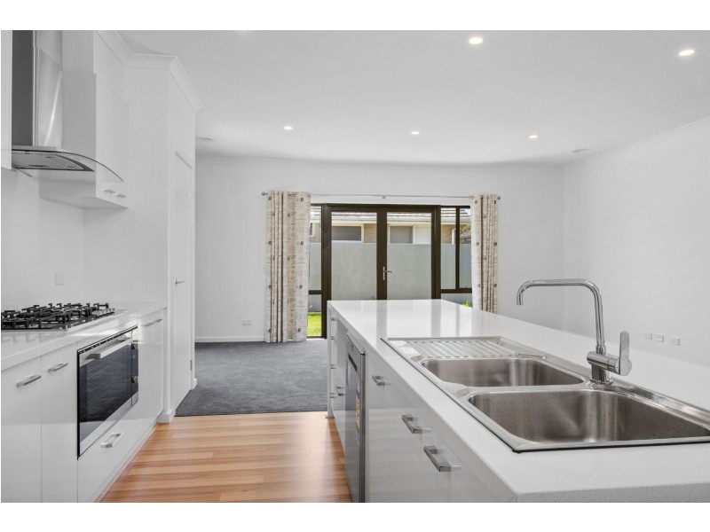 132A Asbury Street East, Ocean Grove VIC 3226