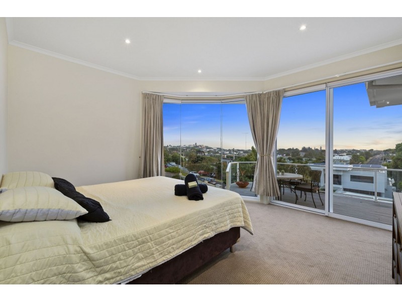 5 The Parade, Ocean Grove VIC 3226