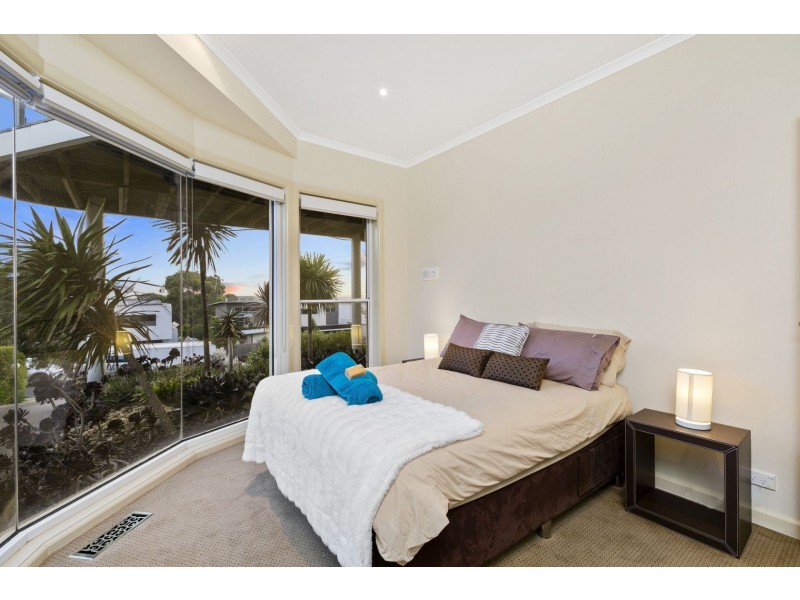 5 The Parade, Ocean Grove VIC 3226
