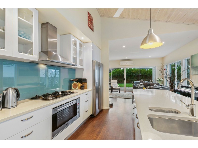 9 Wallington Road, Ocean Grove VIC 3226