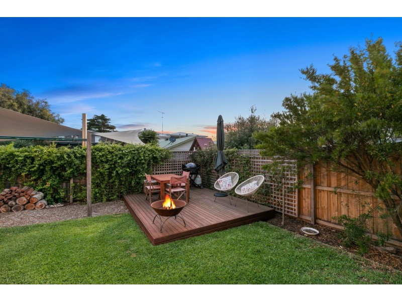 9 Wallington Road, Ocean Grove VIC 3226