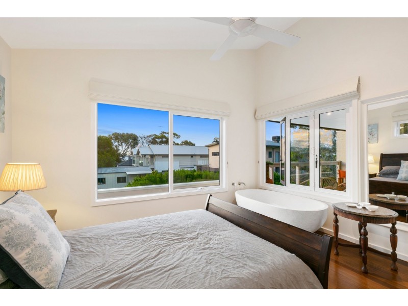 9 Wallington Road, Ocean Grove VIC 3226