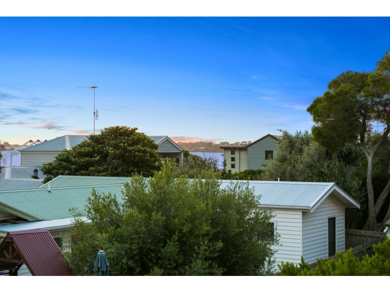 9 Wallington Road, Ocean Grove VIC 3226
