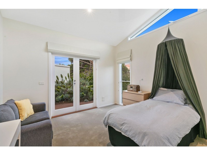 9 Wallington Road, Ocean Grove VIC 3226