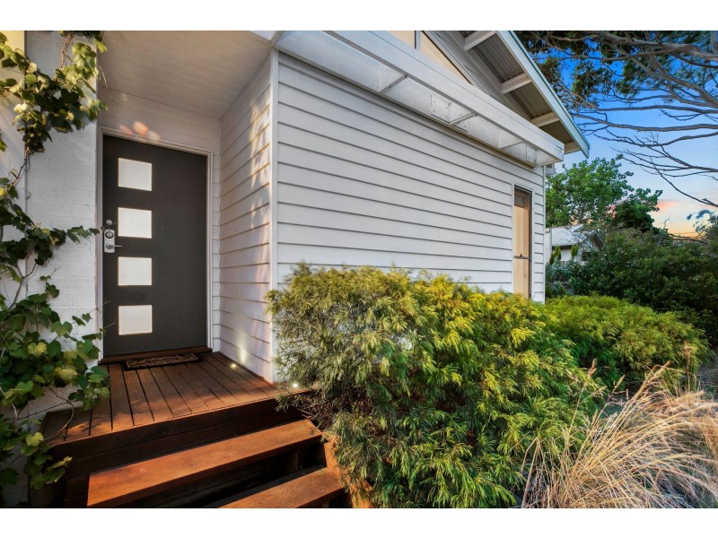 9 Wallington Road, Ocean Grove VIC 3226