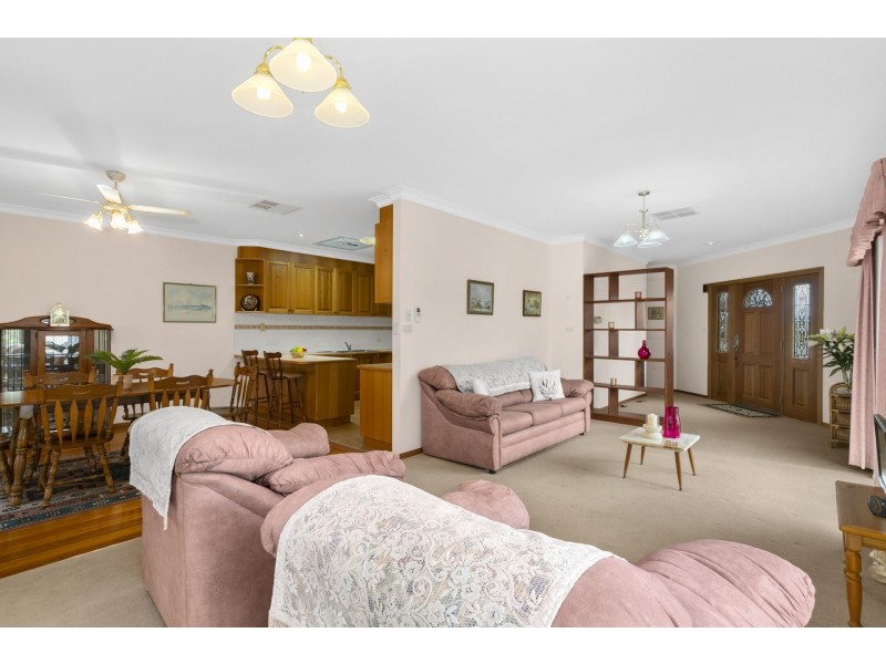 8 Belvedere Terrace, Ocean Grove VIC 3226