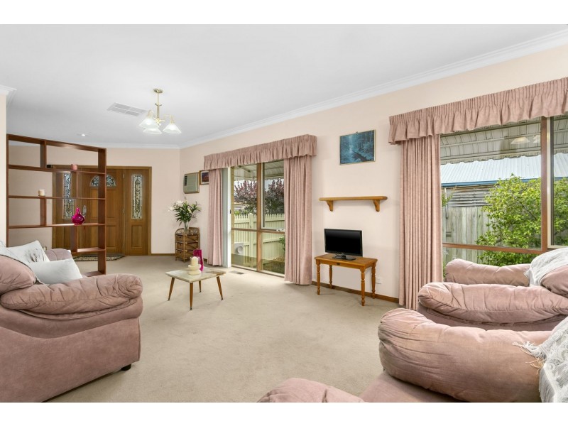 8 Belvedere Terrace, Ocean Grove VIC 3226