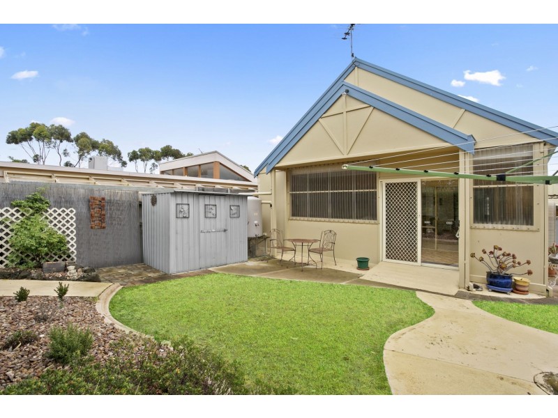 8 Belvedere Terrace, Ocean Grove VIC 3226