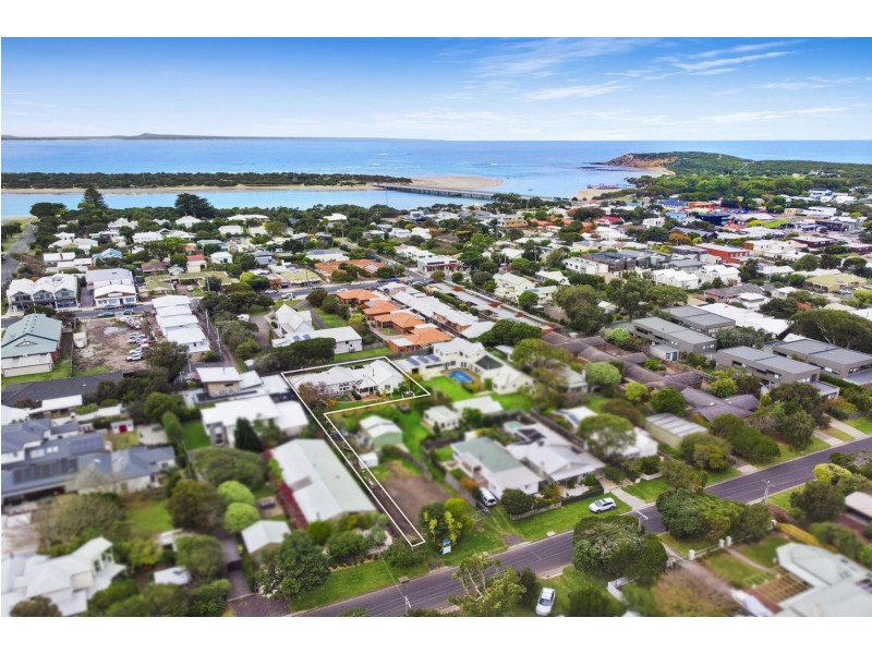14 Memorial Lane, Barwon Heads VIC 3227