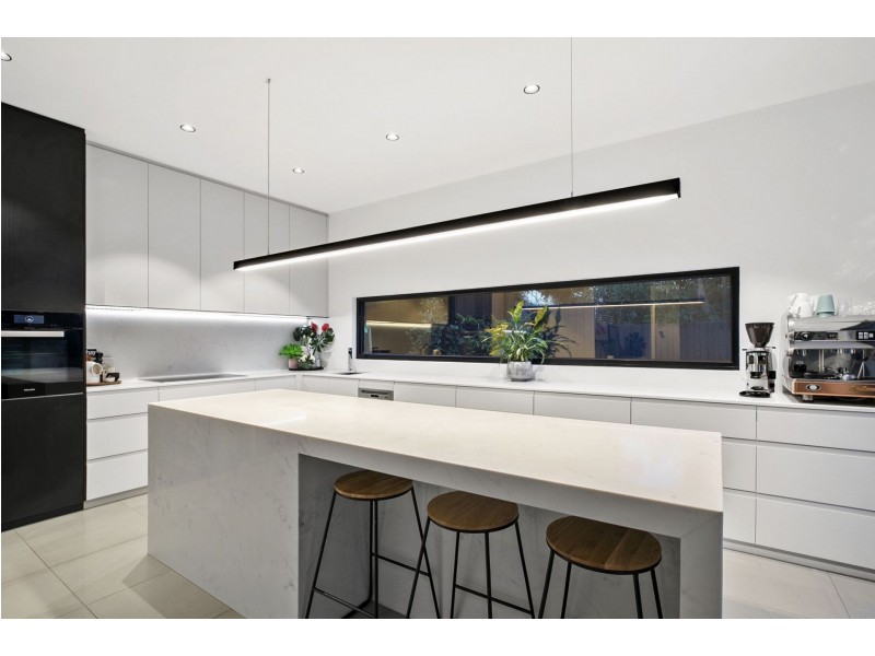 12 Memorial Lane, Barwon Heads VIC 3227