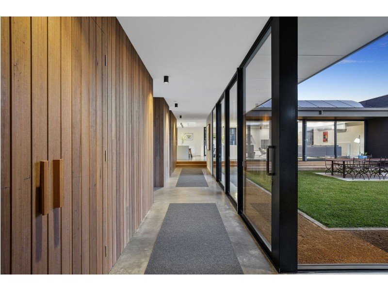 43 Cashmore Drive, Connewarre VIC 3227