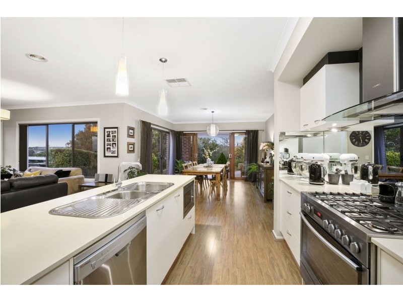 32 Leonard Drive, Clifton Springs VIC 3222