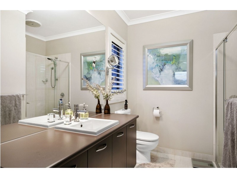 32 Leonard Drive, Clifton Springs VIC 3222