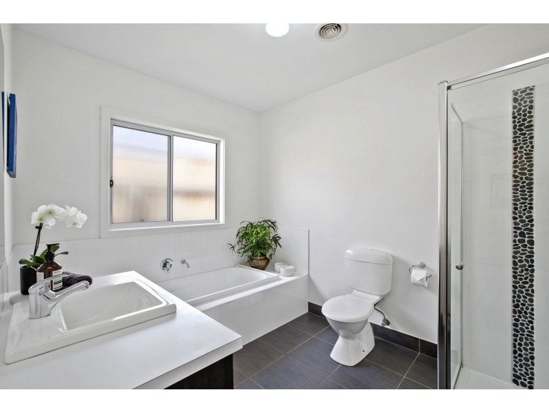 26 Corymbia Circuit, Barwon Heads VIC 3227