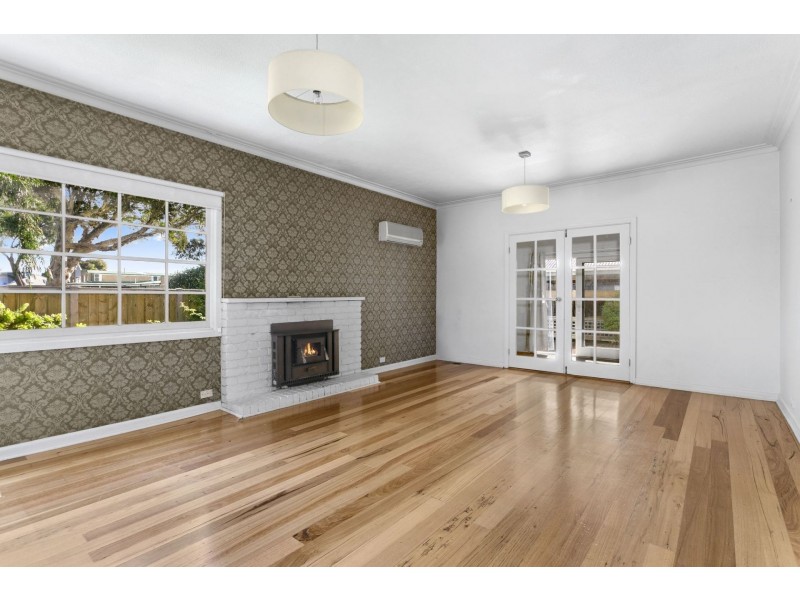 24 Bridge Road, Barwon Heads VIC 3227