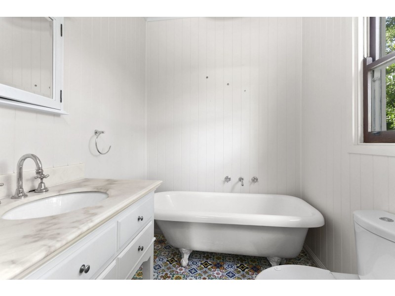 24 Bridge Road, Barwon Heads VIC 3227