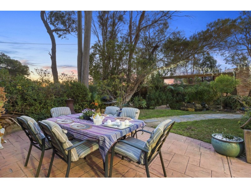 39 Wattlebird Crescent, Barwon Heads VIC 3227