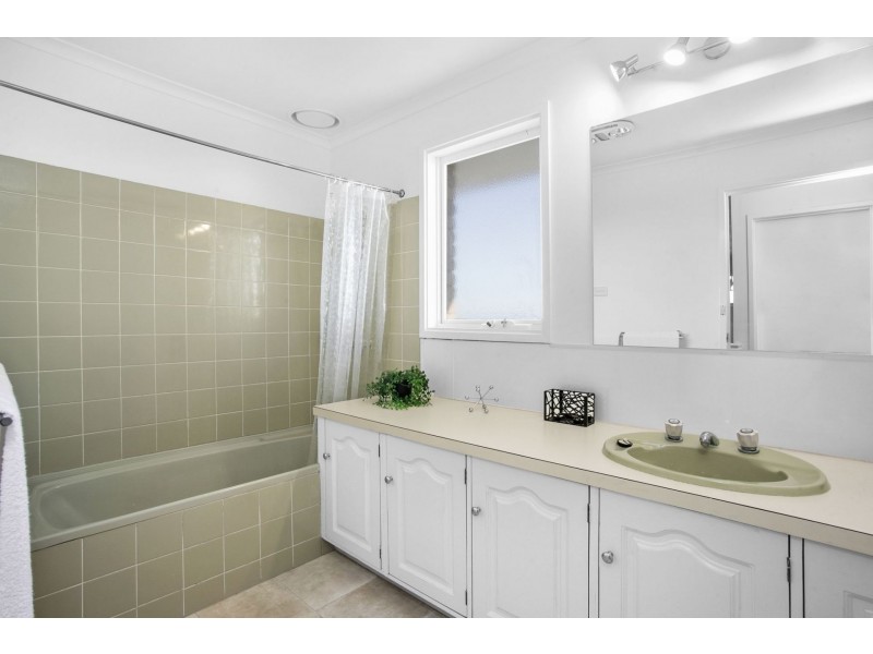 26 Edgewater Drive, Clifton Springs VIC 3222